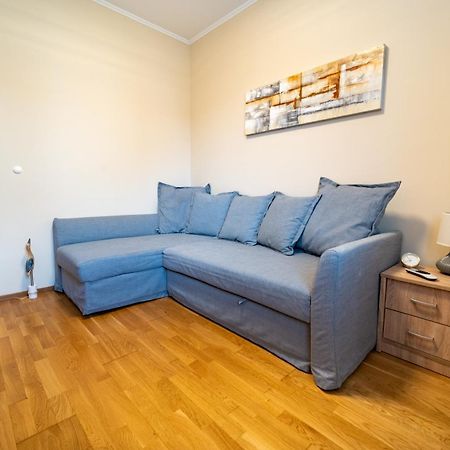Abg House Ecser Zewnętrze zdjęcie