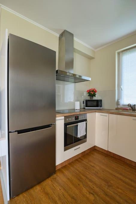 Abg House Ecser Zewnętrze zdjęcie